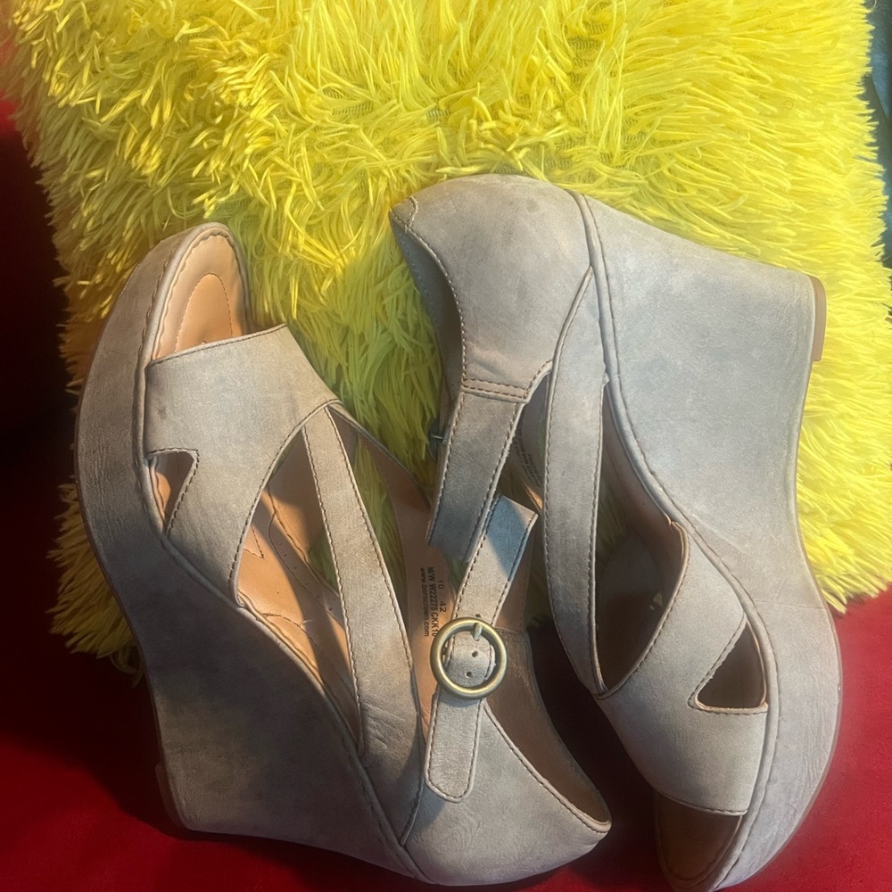 Stylish Gray Wedge Sandals